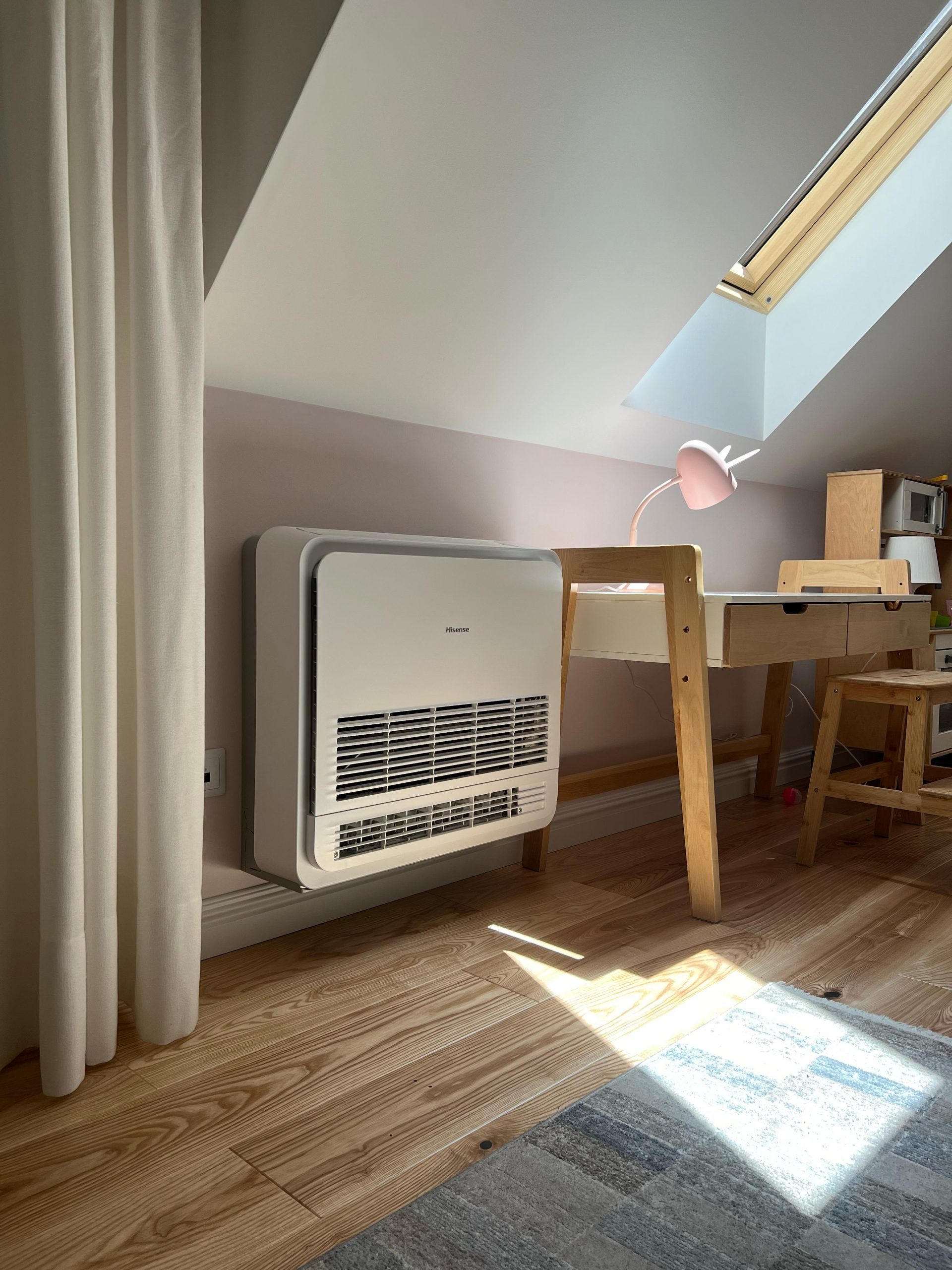 poddasze z klimatyzatorem